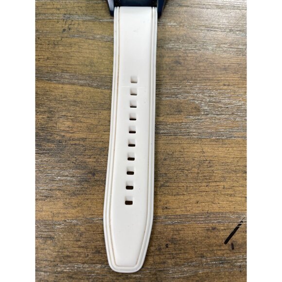 Fossil Mens white black quartz watch in good working condition SKU 8813 - Picture 5 of 13